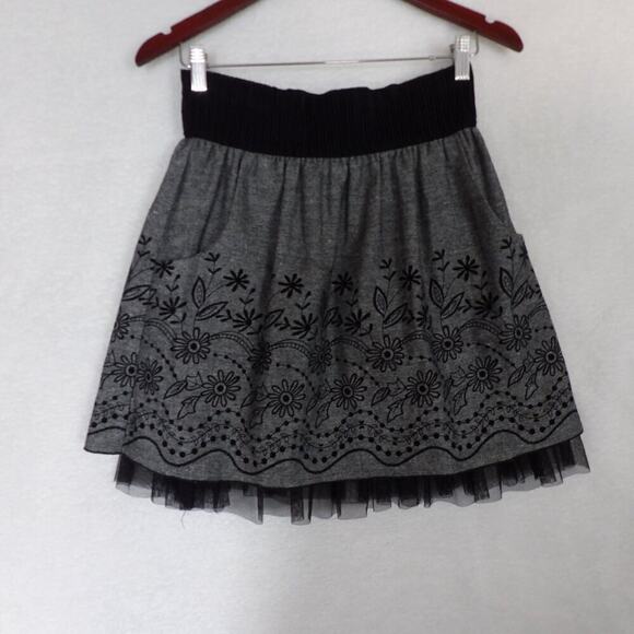 Joe Benbasset Mini Skirt Womens‎ Size XS Floral Layered Tulle Hem Embroidered - Picture 2 of 7